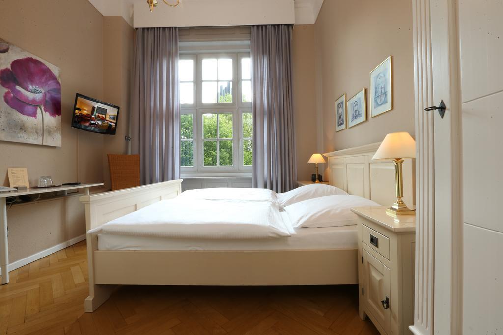Hotel Amsterdam Hamburgo Quarto foto